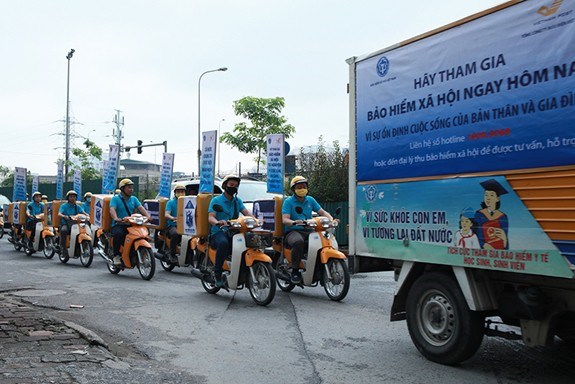 Triển khai thực hiện “Tháng vận động, triển khai BHXH toàn dân” (14/05/2021)